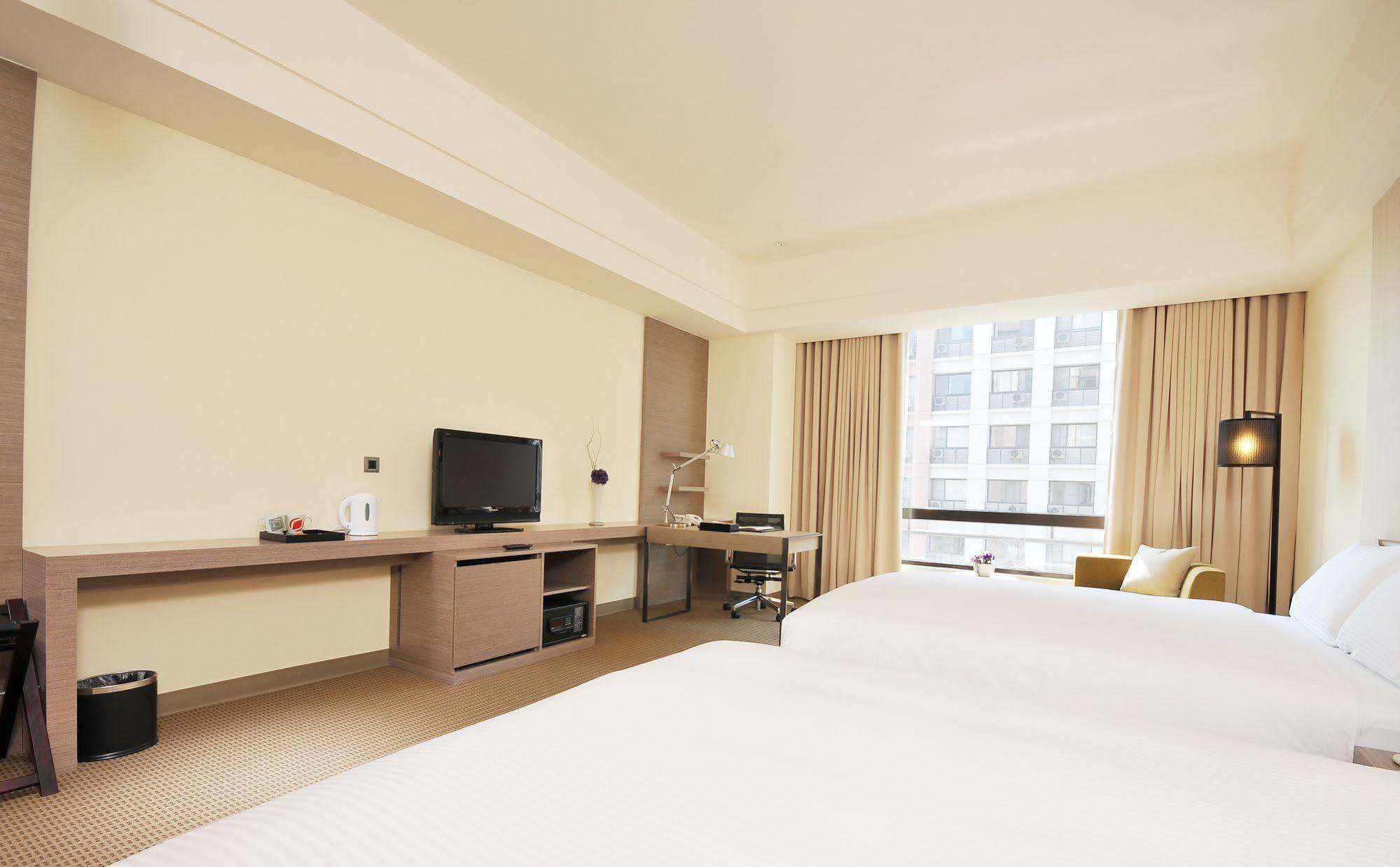 Zenda Suites Tainan Buitenkant foto
