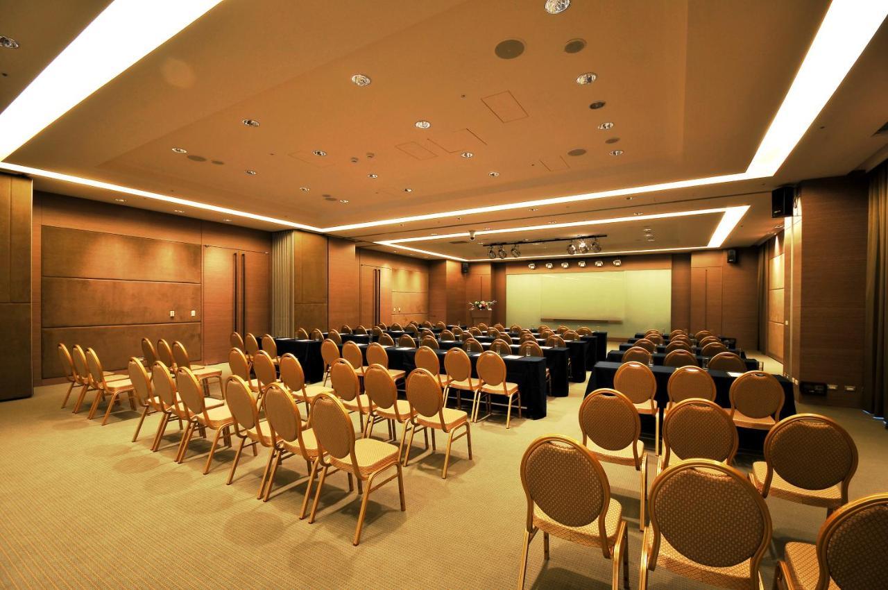 Zenda Suites Tainan Buitenkant foto